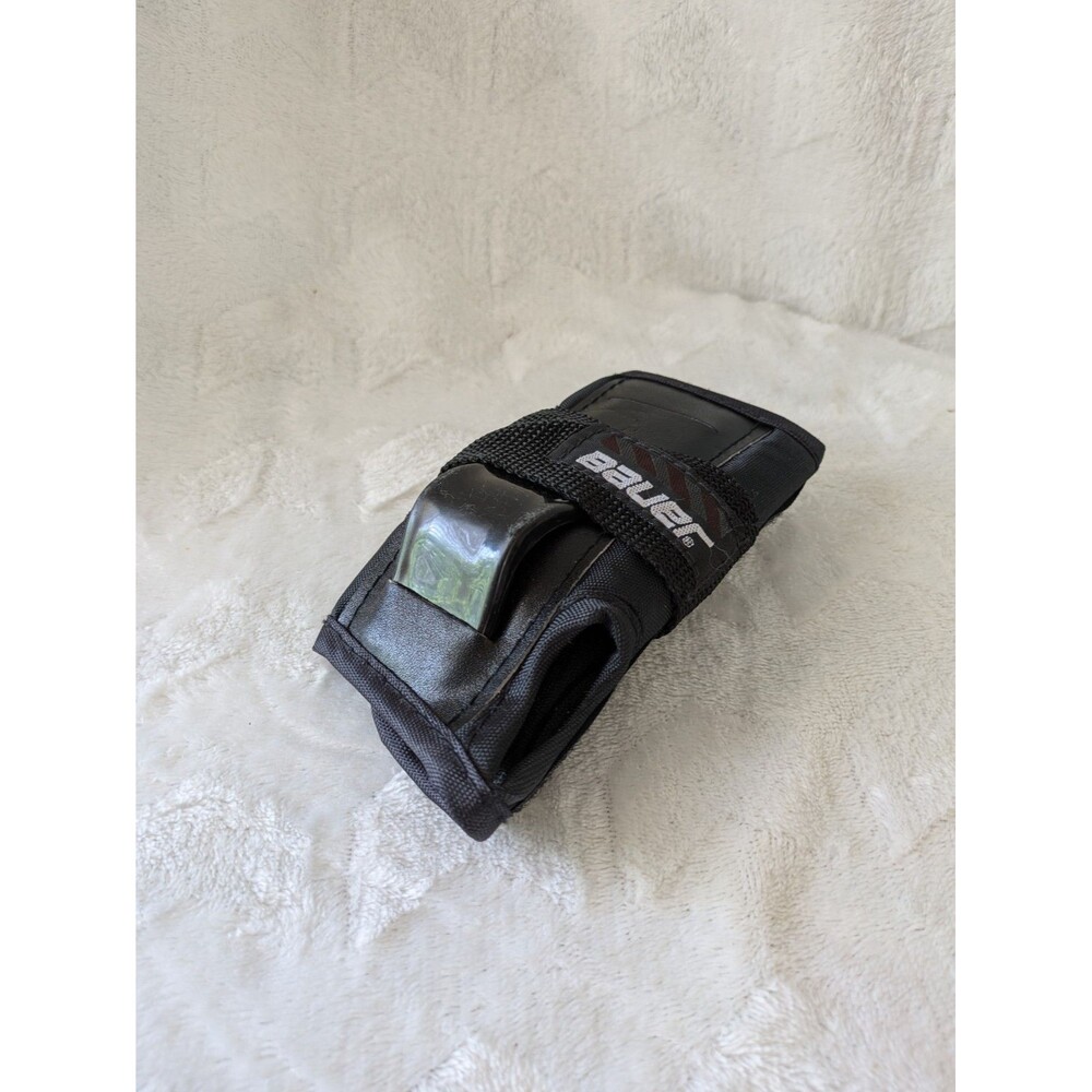 Adult Bauer Small Left Wrist Brace